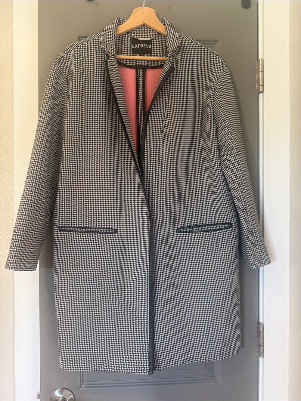 Express Black & White Houndstooth Car Coat with Pink Lining